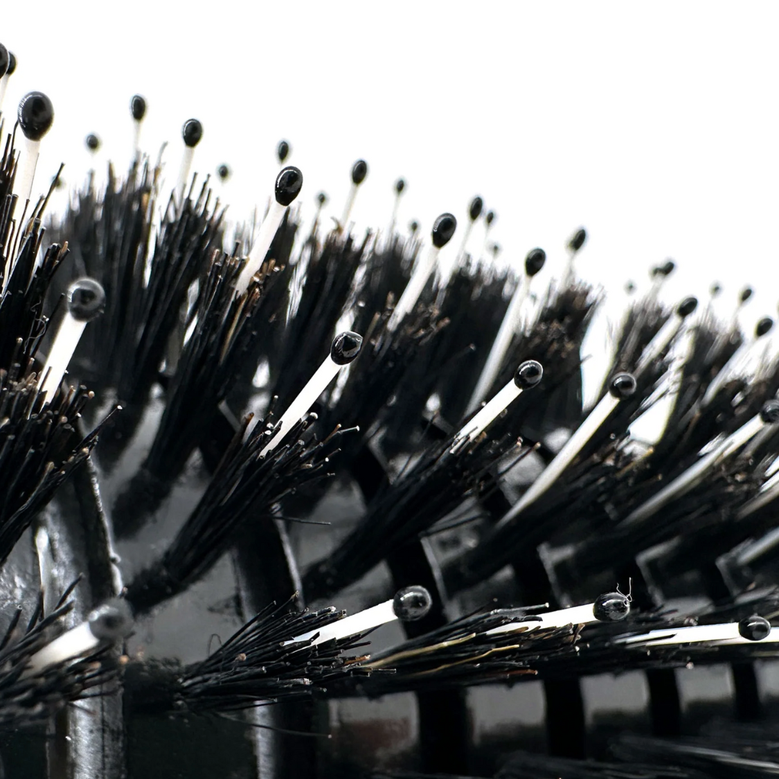 Phillips Brush 4" Monster Vent Poly Tip Round Hair Brush - Mixed Bristles (LUXE-MV2P)