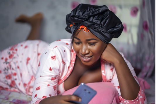 The Luxurious Benefits of Using a Silk Pillowcase and Silk Bonnet